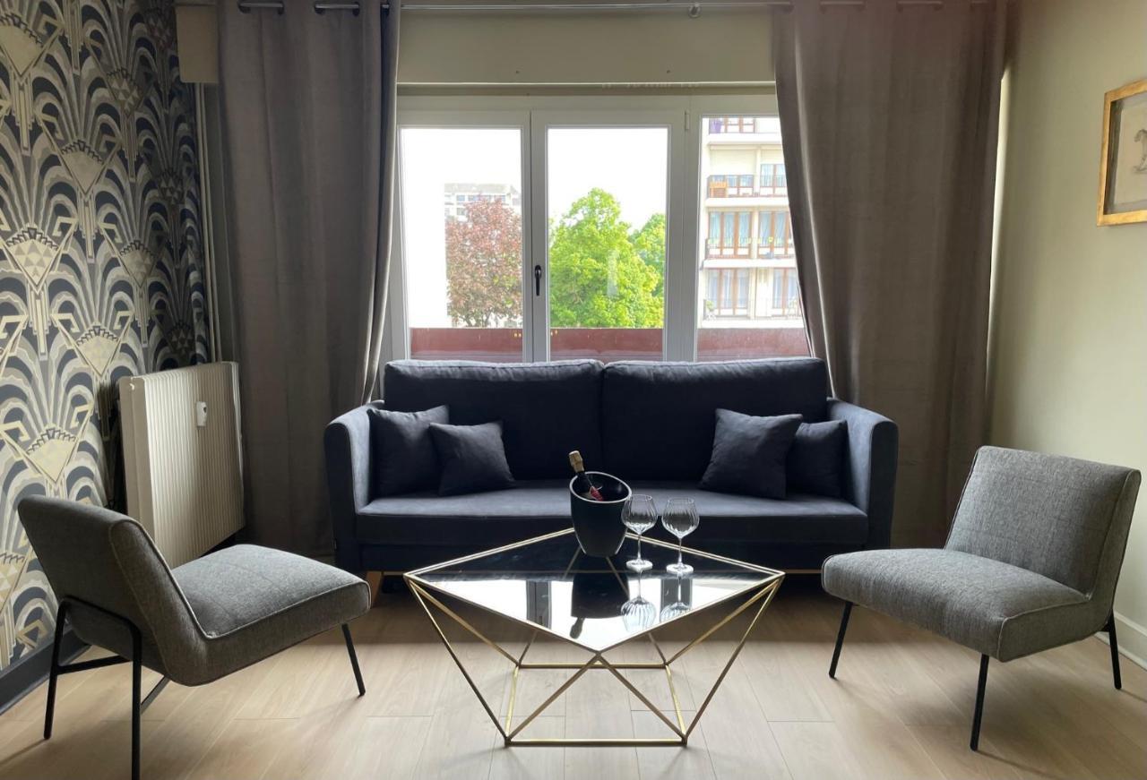 Appartement de charme au pied de la Basilique Saint Remi Reims Extérieur photo